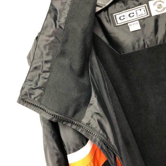 CCM Philadelphia Flyers Coat - Picture 10 of 13